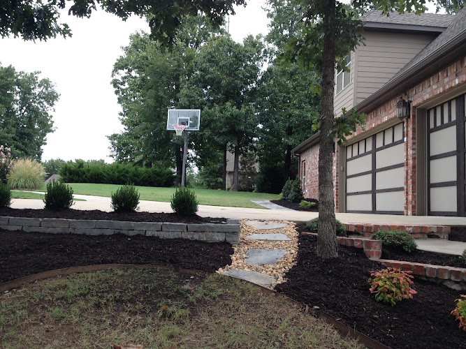 Bradford Yard Living + Landscaping