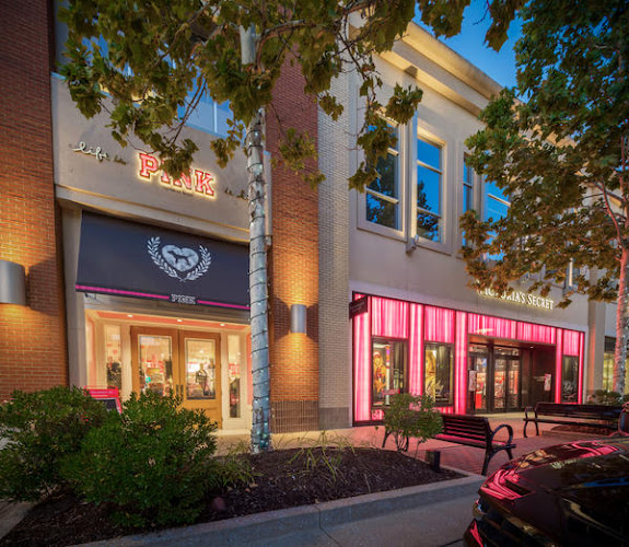 Pinnacle Hills Promenade