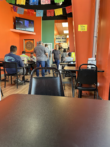 El Campesino Market & Restaurant