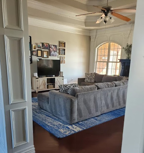 Busted Knuckles Cleaning