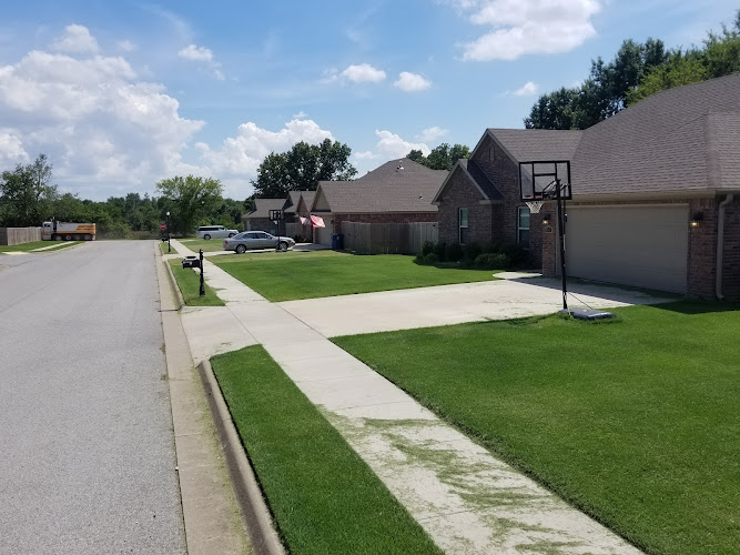 Full Throttle Landscapes and Lawn Care