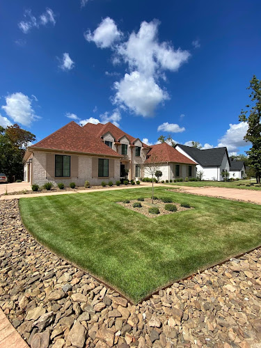 Pureleaf Lawncare LLC